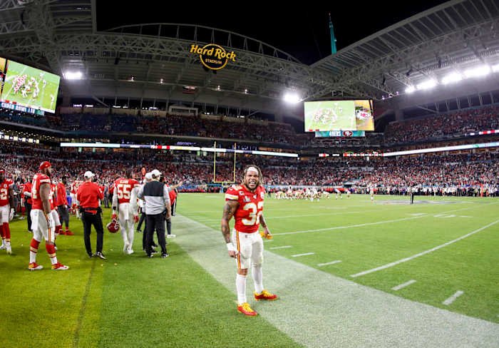 Tyrann Mathieu on the sideline during Super Bowl LIV